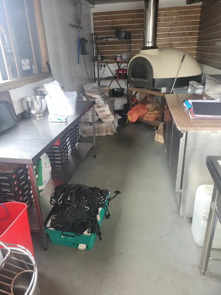 20ft Pizza Container - Image 4