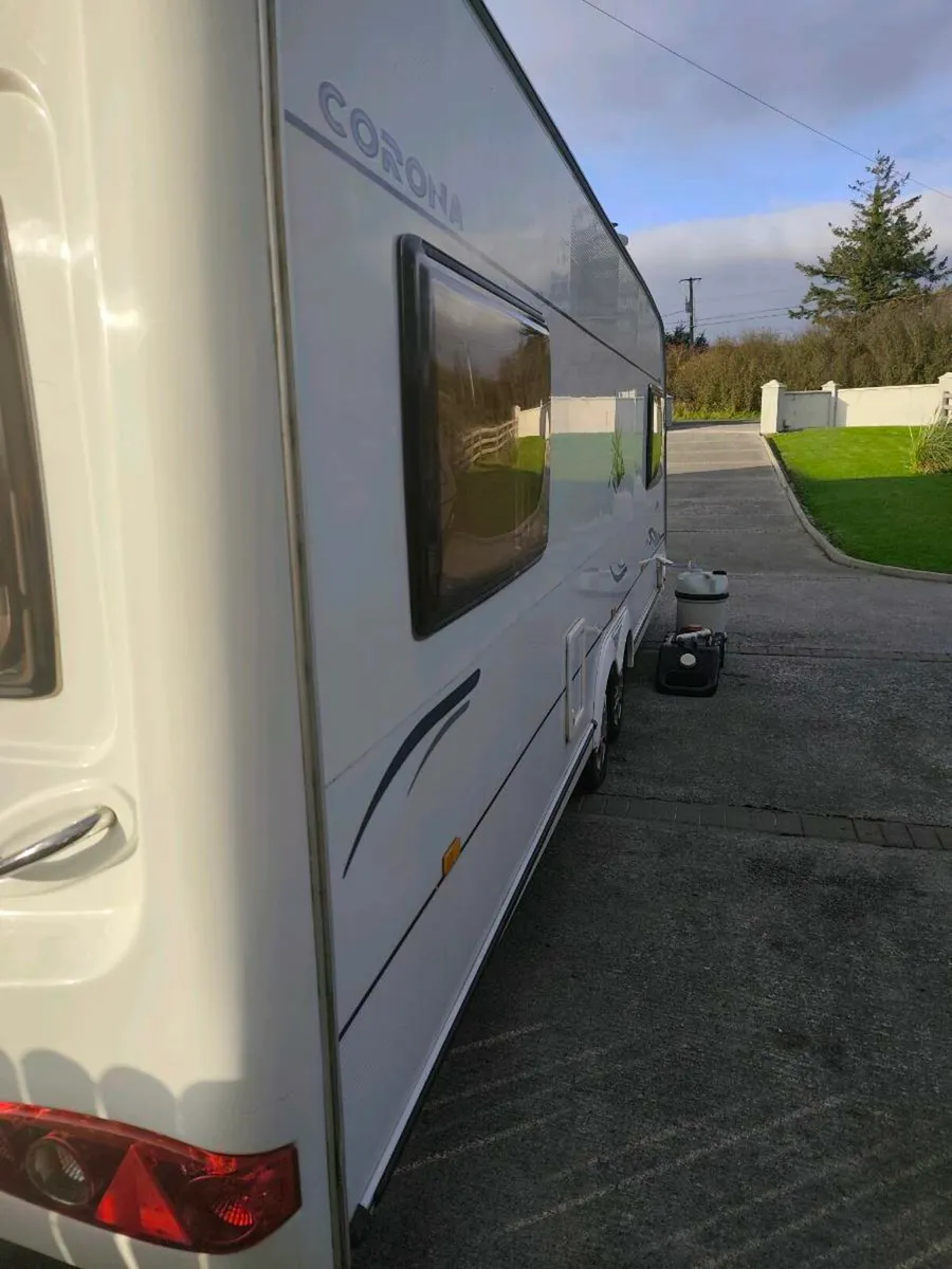 Caravan - Image 3