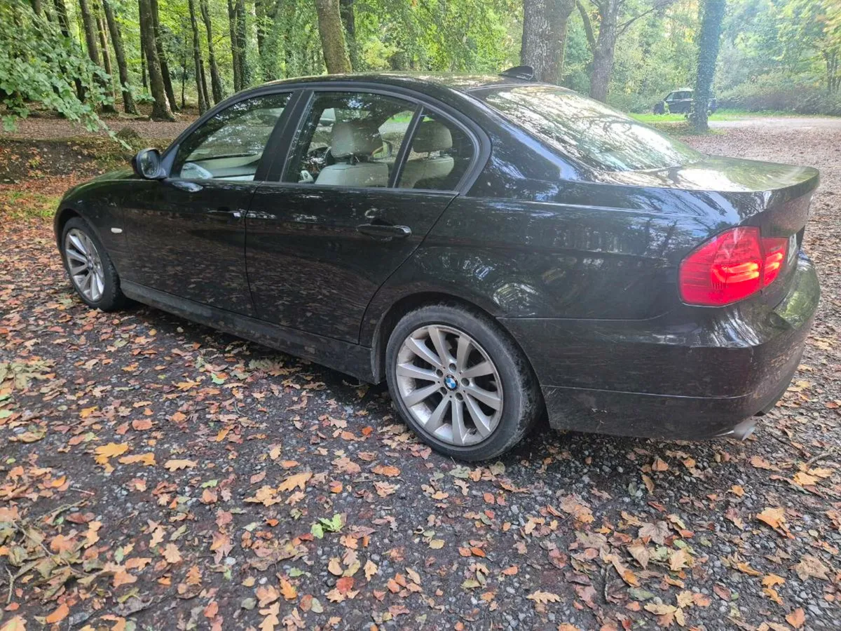 10 BMW 320D 4-26 - Image 4