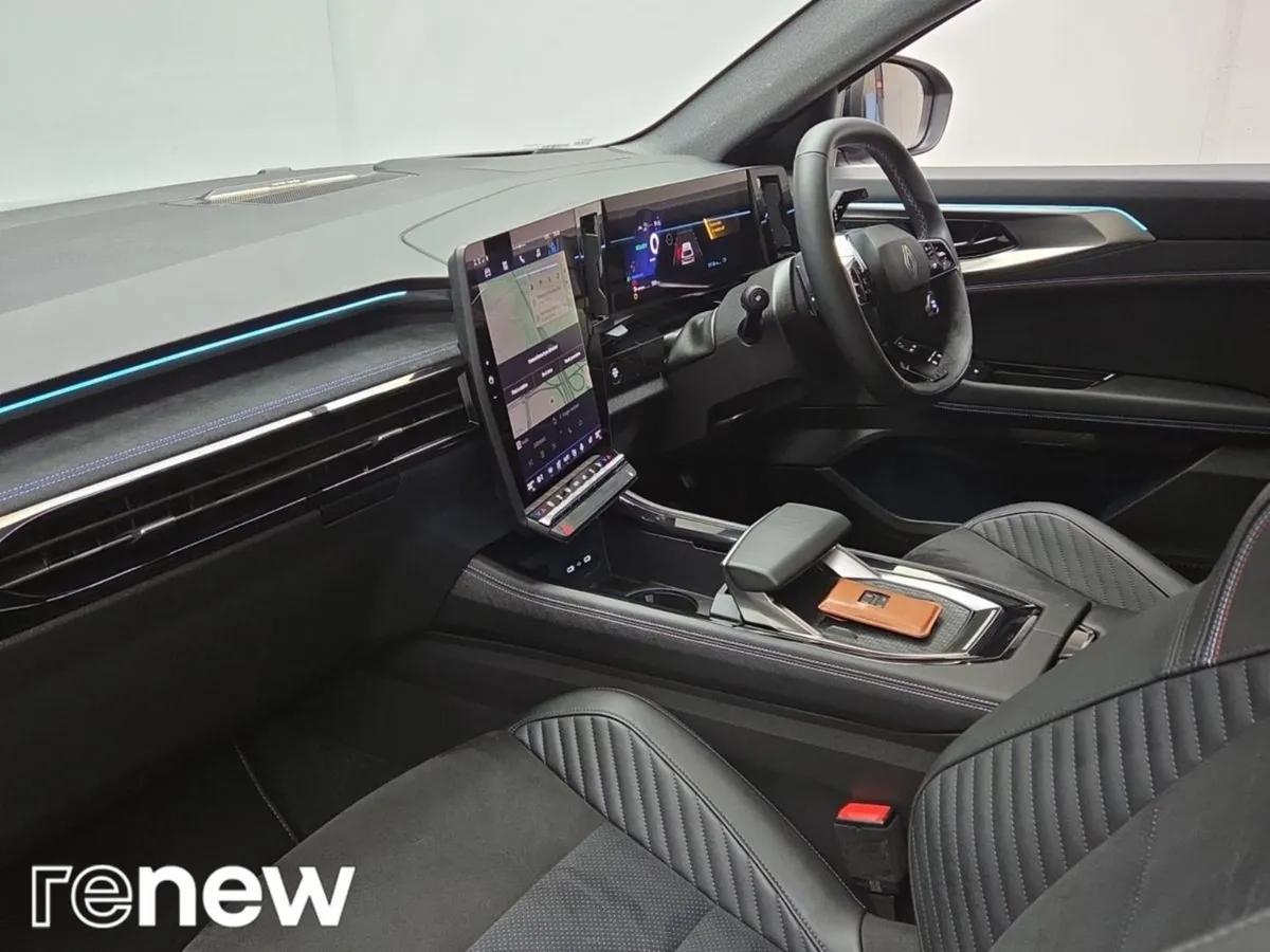 Renault Rafale E-tech Hybrid 200 Auto Esprit Alpi - Image 3