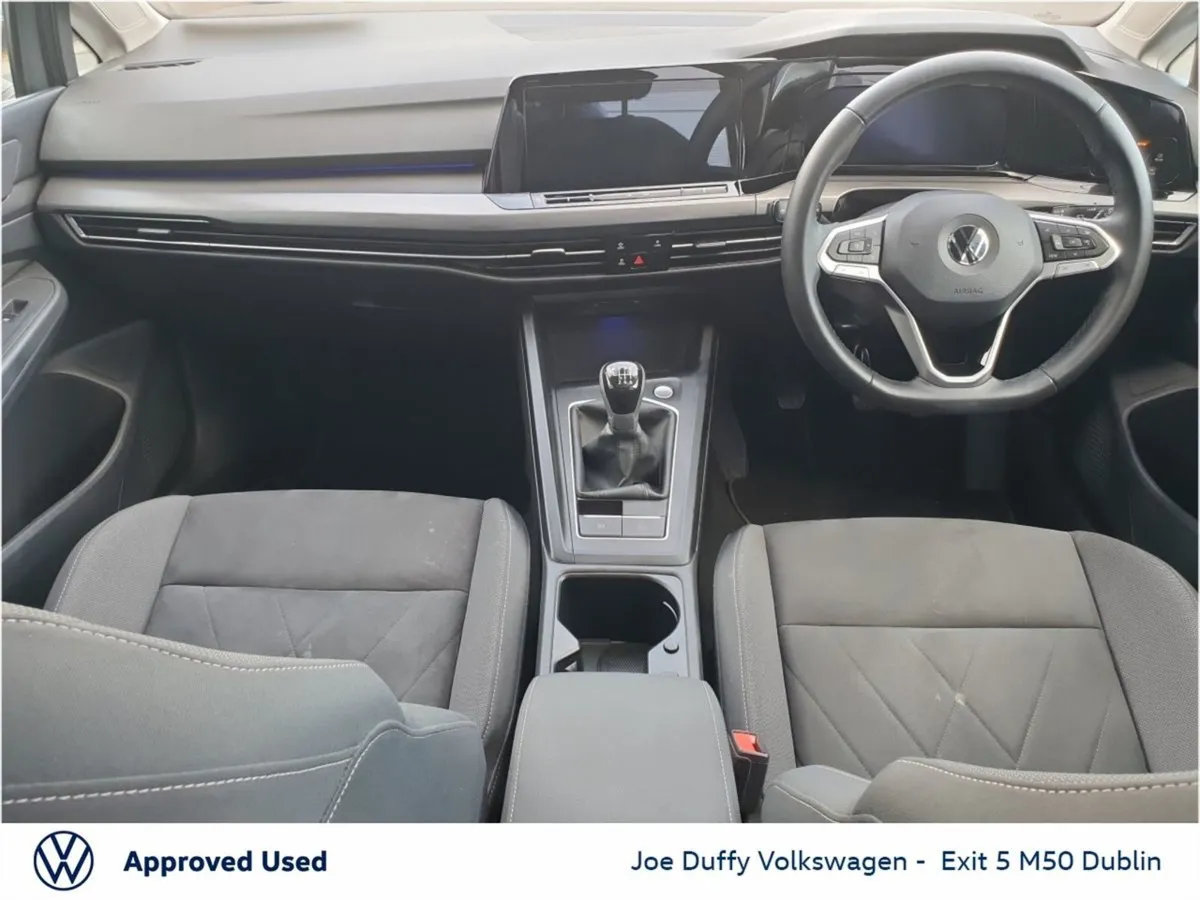 Volkswagen Golf 1.5 TSI 130HP Style - Image 3