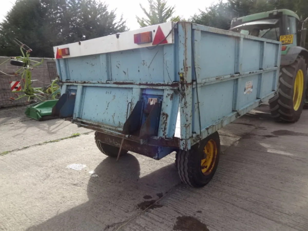 Original Weeks Tipping Trailer - Image 2