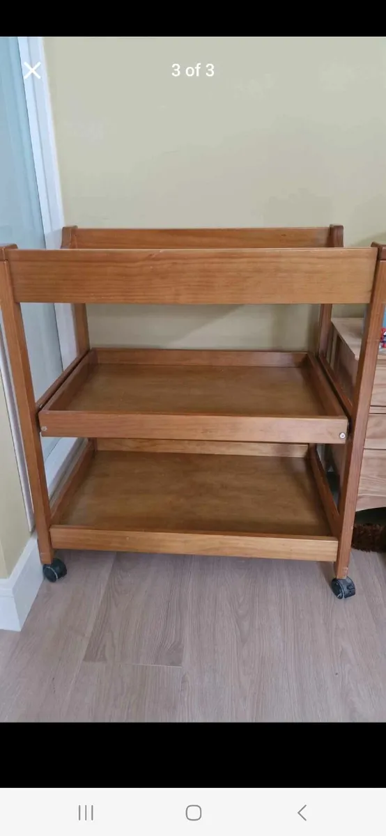Changing table - Image 2