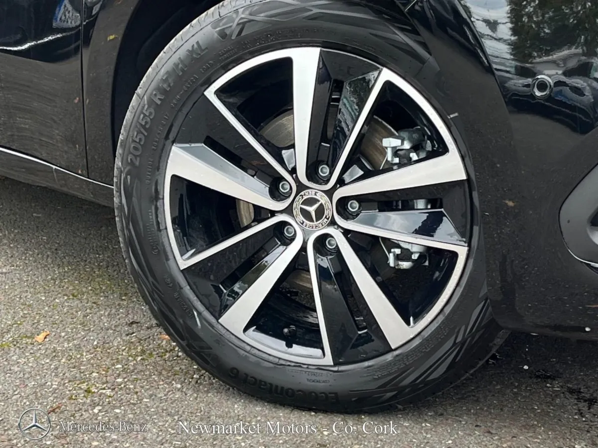 Mercedes-Benz T-Class 180D Automatic Progressive - Image 2