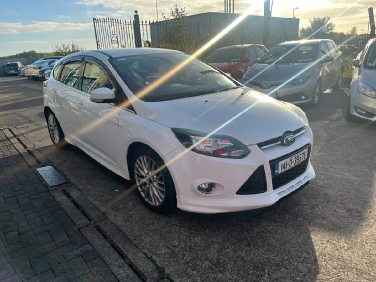 Ford Focus 1.0 Ecoboost Zetec S 125PS 5DR - Image 2