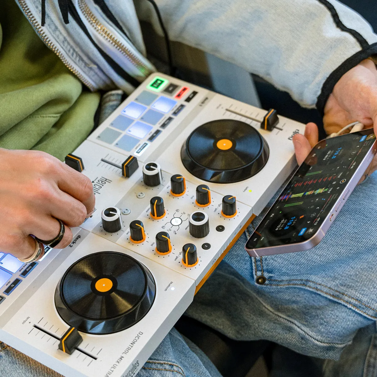 Hercules DJ Control Mix Ultra - Image 1