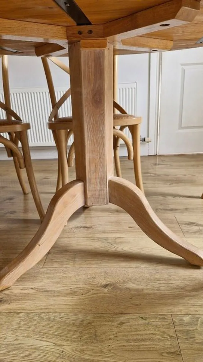 Round Oak Dining Table - Image 2