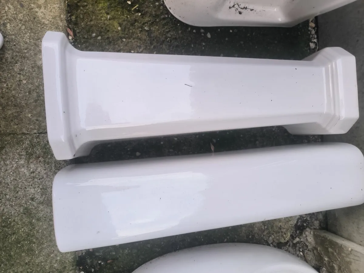 Pedestal - Image 2