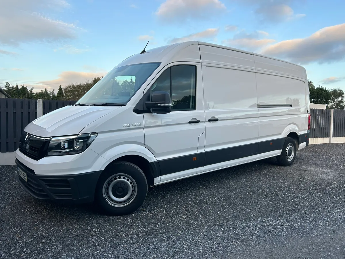 222 Man TGE - Long wheel base - Image 1