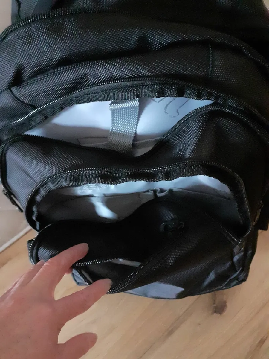 New wheeled Laptop travel or college bag - Image 3