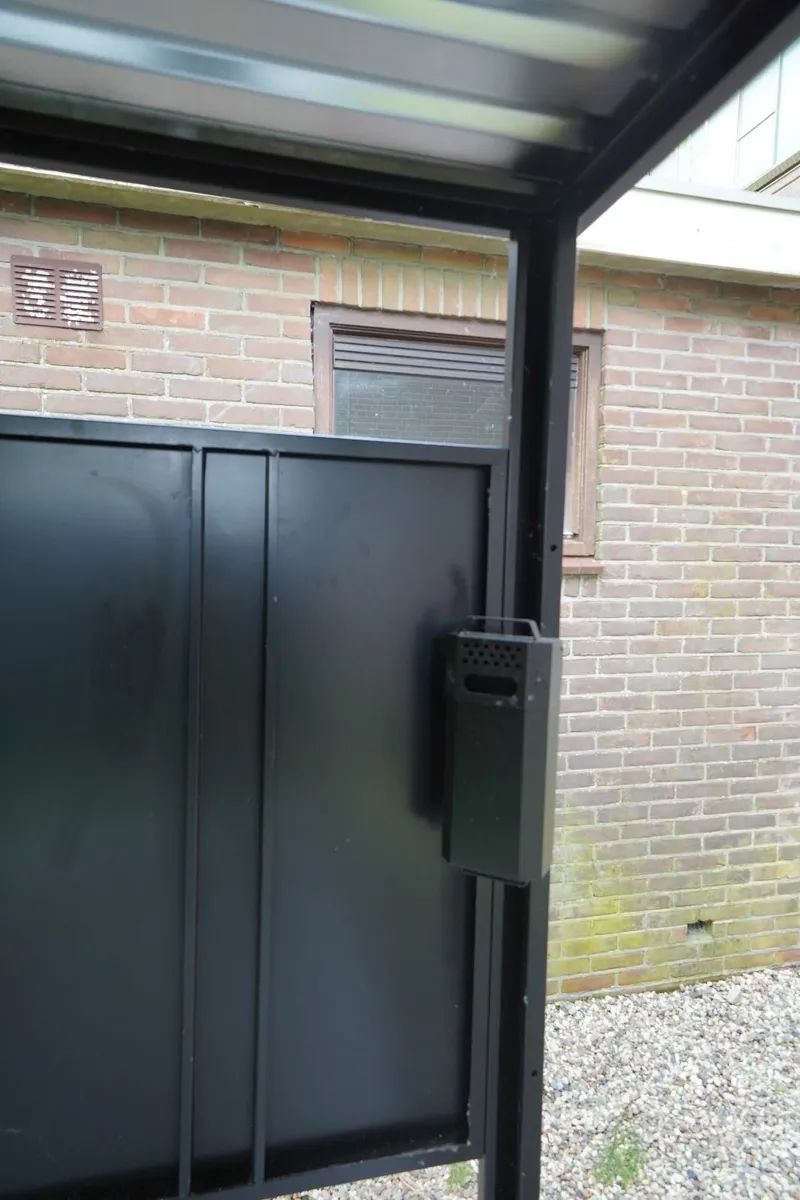 Shelter for smokers 3x2 meters - Image 1