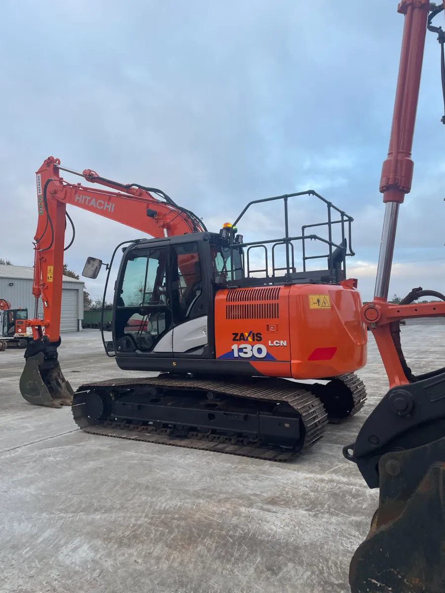 HITACHI ZX130-6 - Image 4