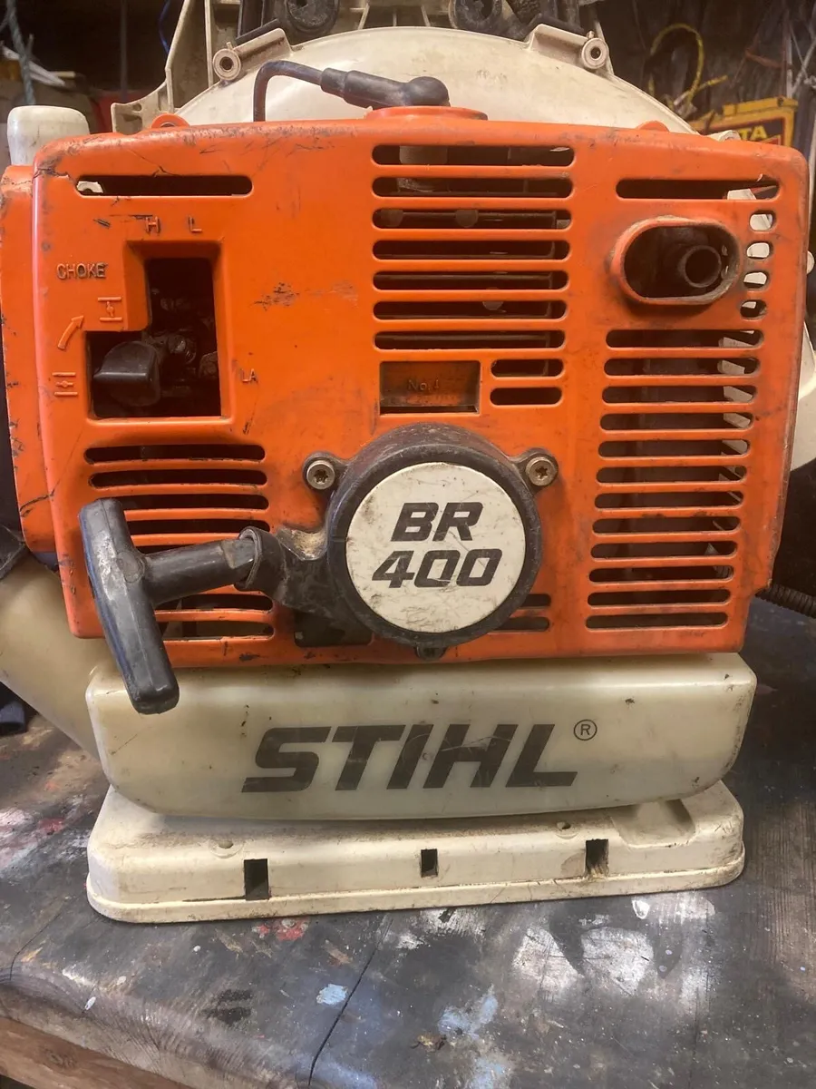 Sthil BR 400 backpack leaf blower - Image 1