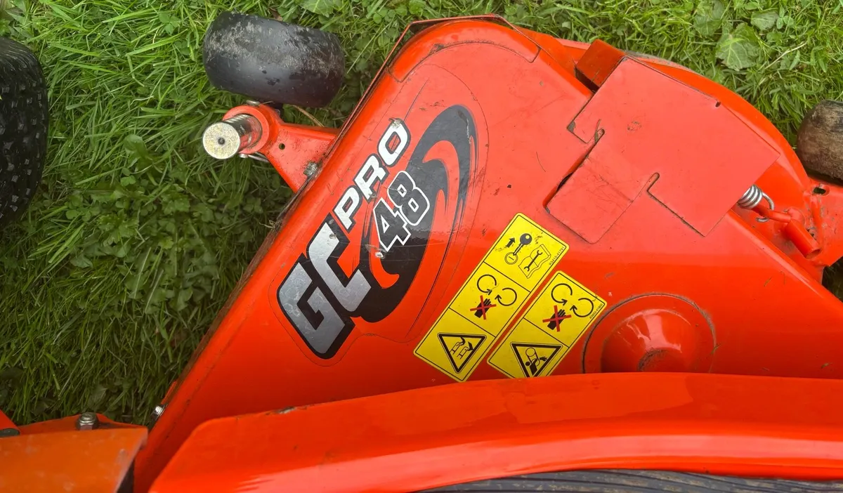 Kubota G21 High Lift Lawnmower - Image 4