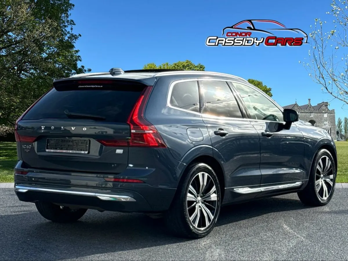 Volvo XC60 RECHARGE T8 INSCRIPTION PRO AWD *222 RE - Image 2