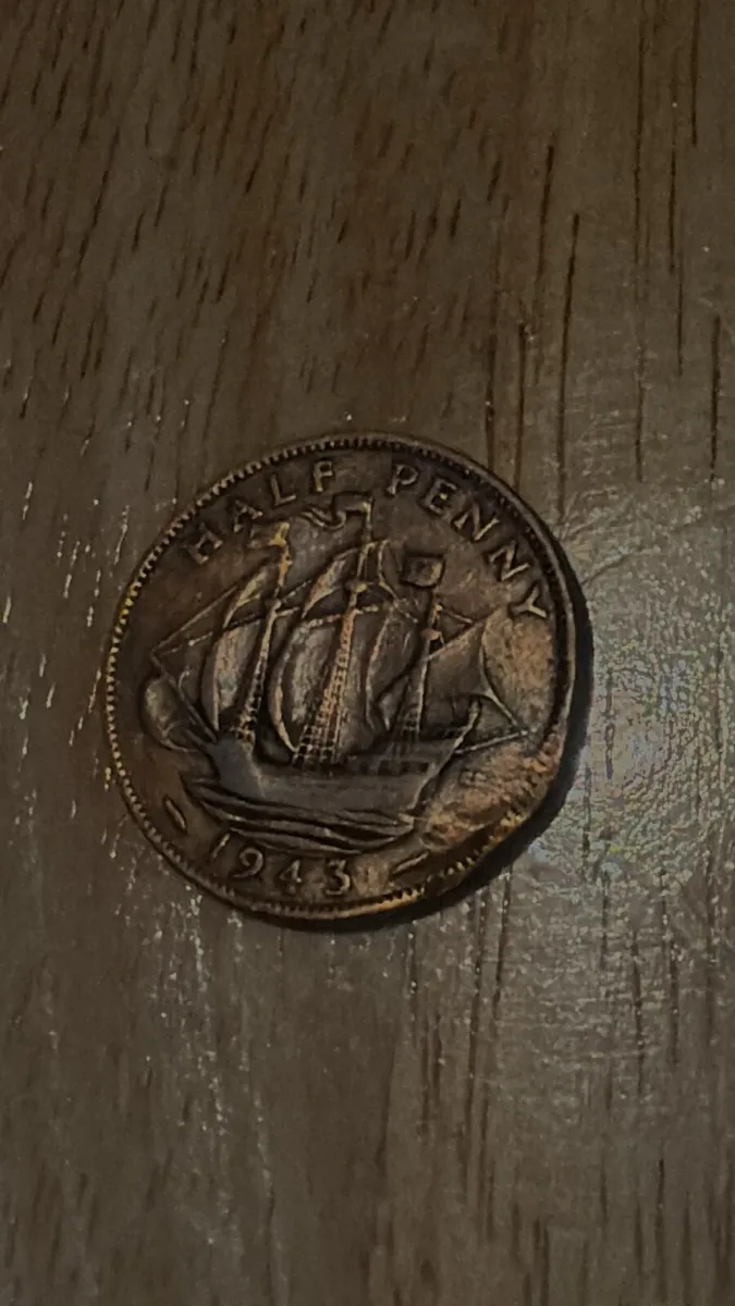 Old coin with error - Image 1