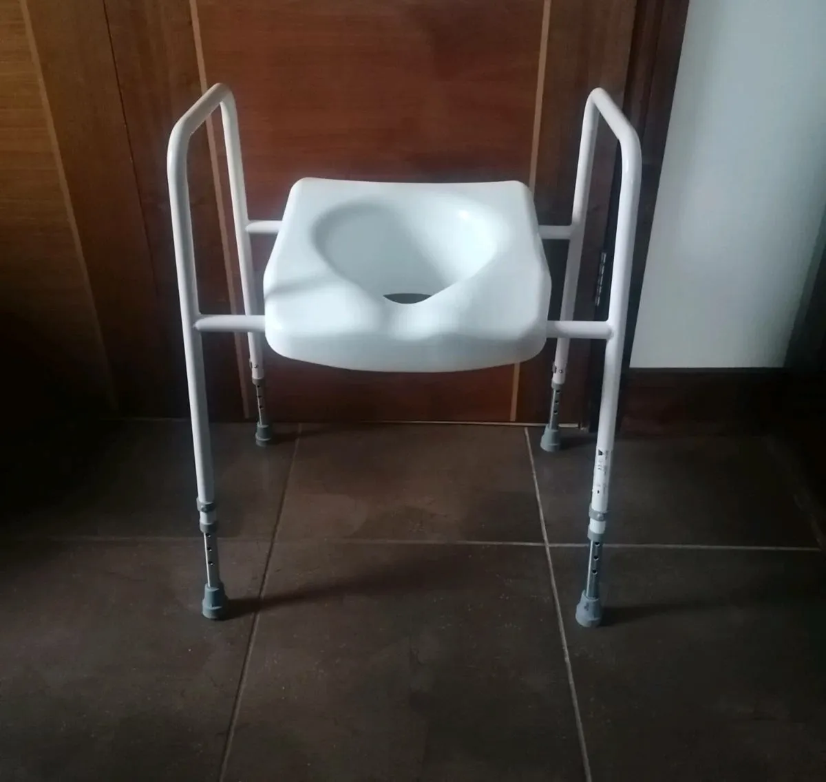 Toilet Seat Raiser - Image 1
