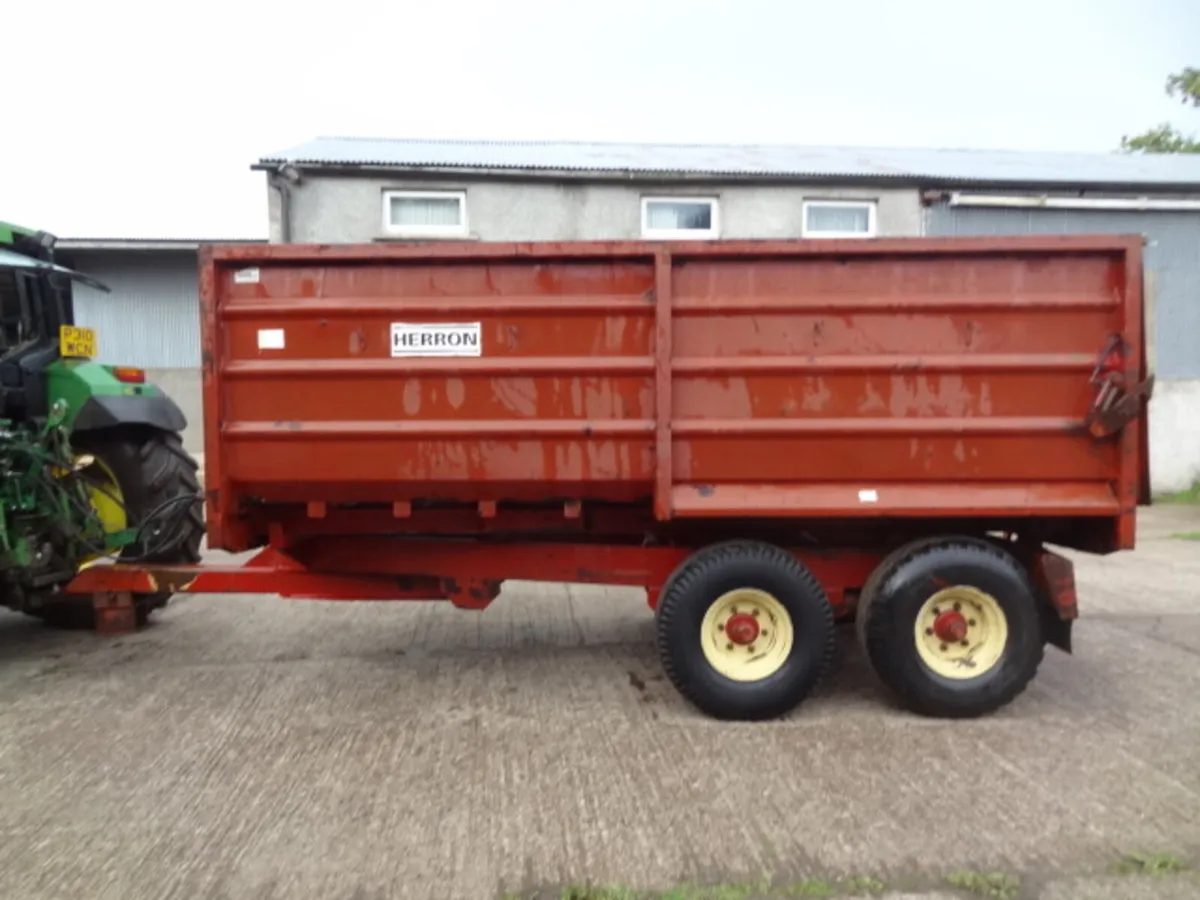 Herron Tipping Trailer with Silage Sides - Image 3