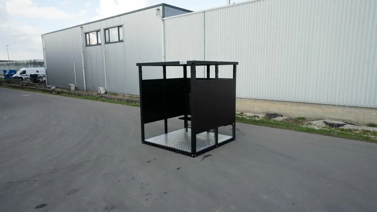 Smoke shed 2x2 for personal and private use - Image 4