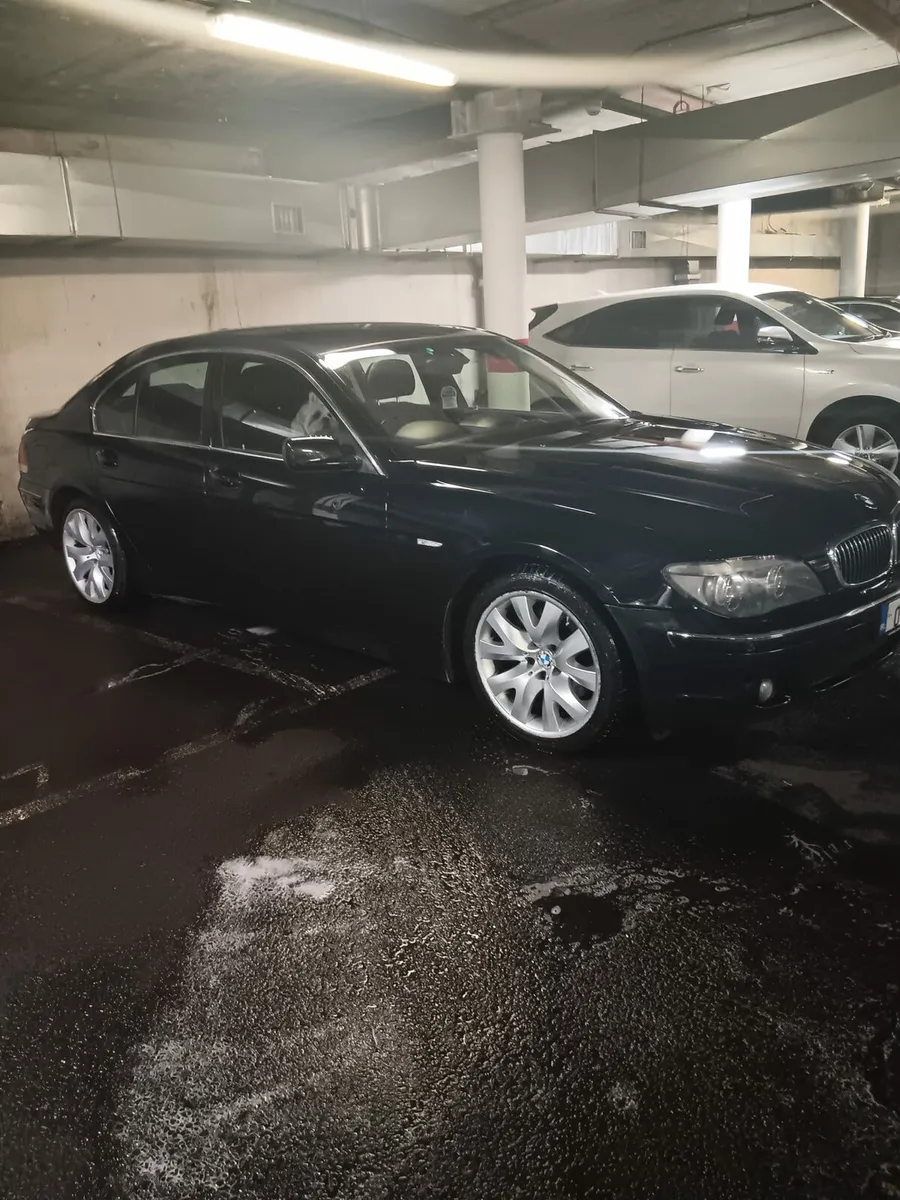730D BMW - Image 3