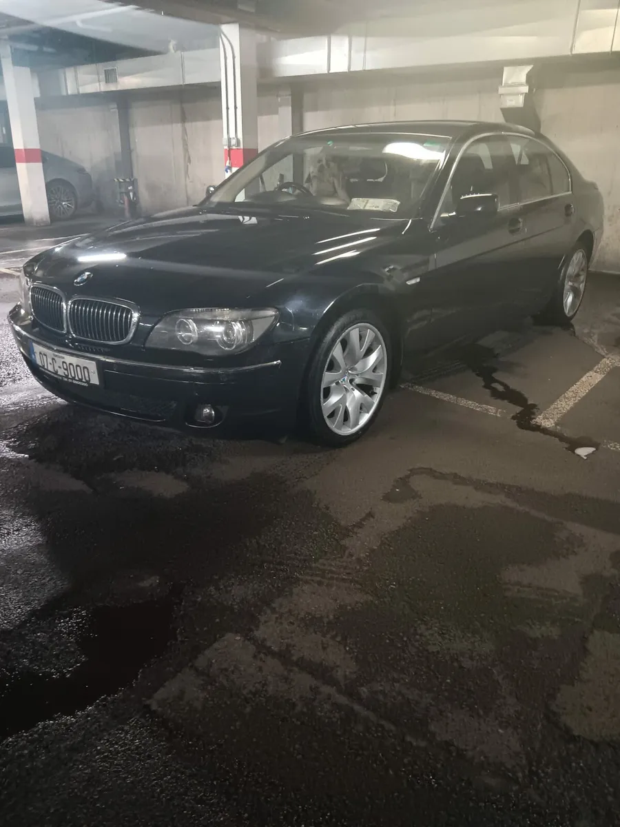 730D BMW - Image 1