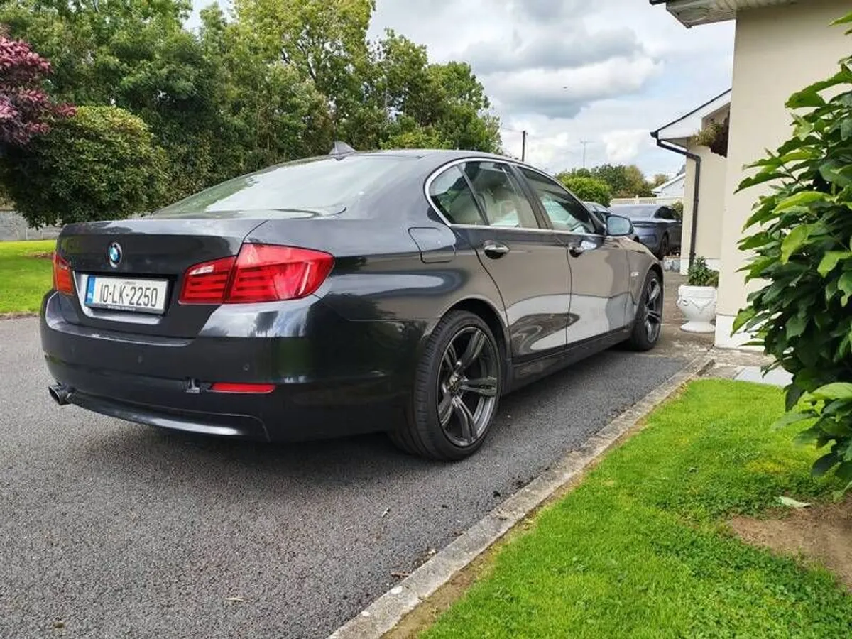 2010 Bmw 525 - Image 1