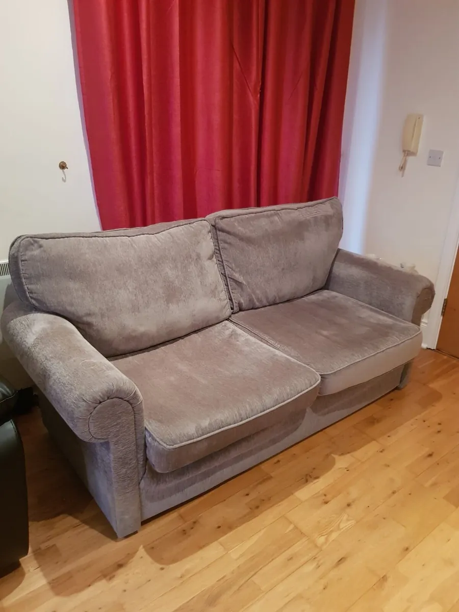 3 seater sofa - Image 1