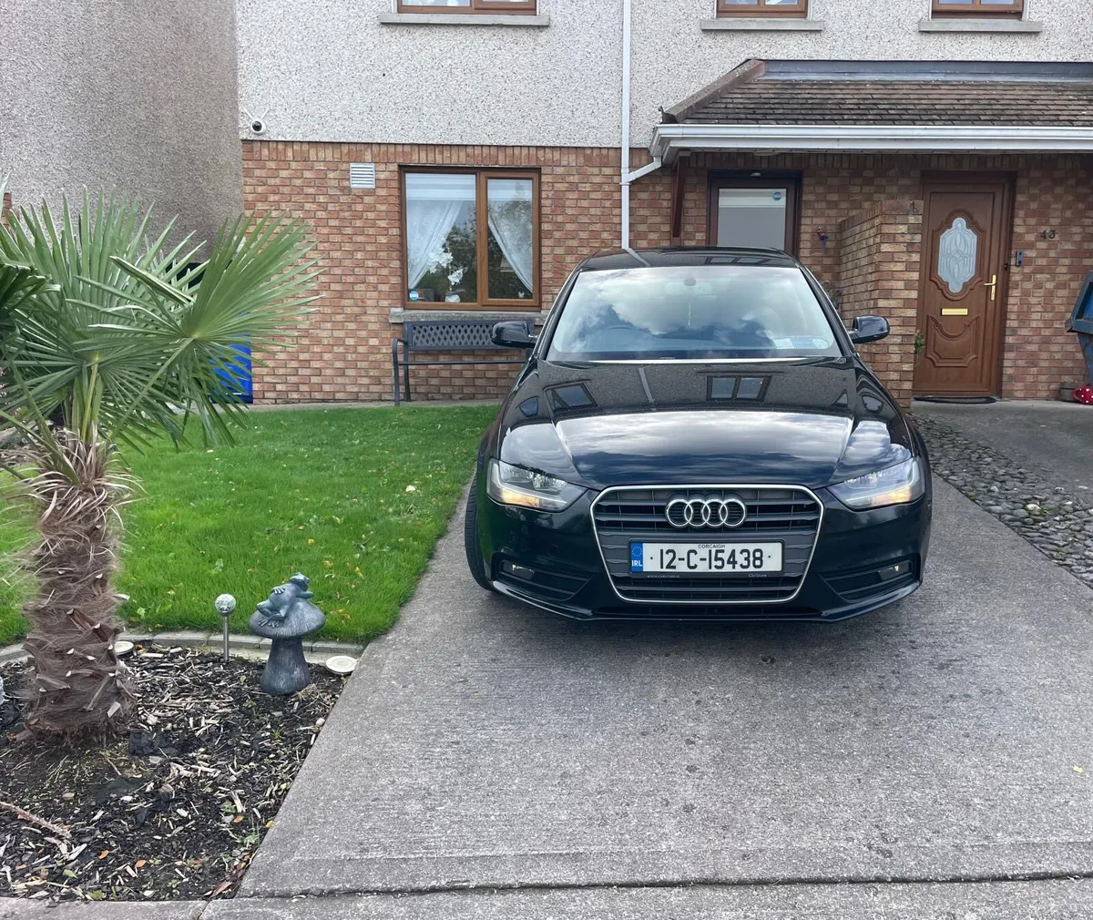 2012 Audi A4 Petrol Low tax €280 per year - Image 3