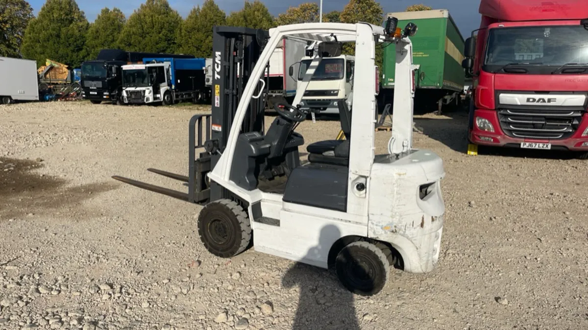2018 TMC 1.8 ton diesel forklift container spec - Image 2