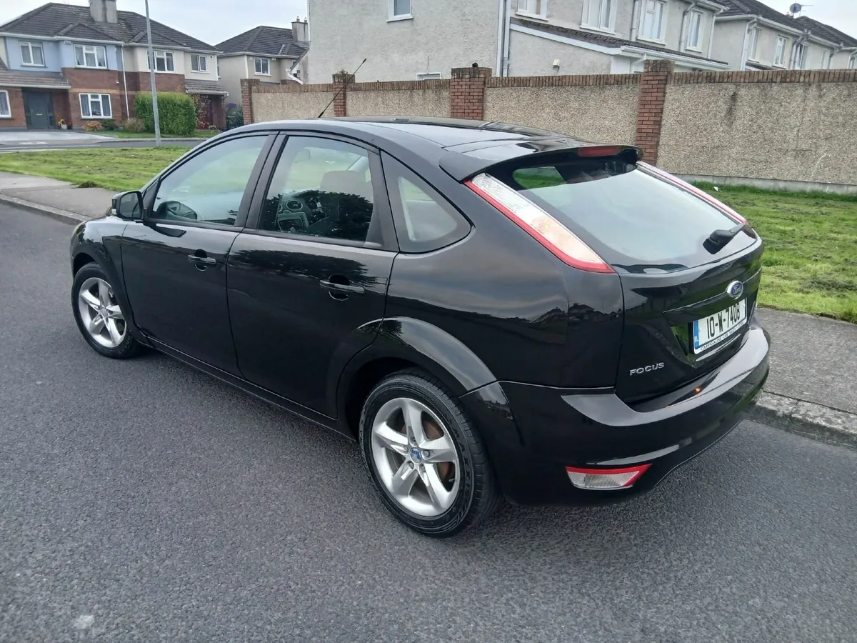 2010 FORD FOCUS ZETEC - Image 4