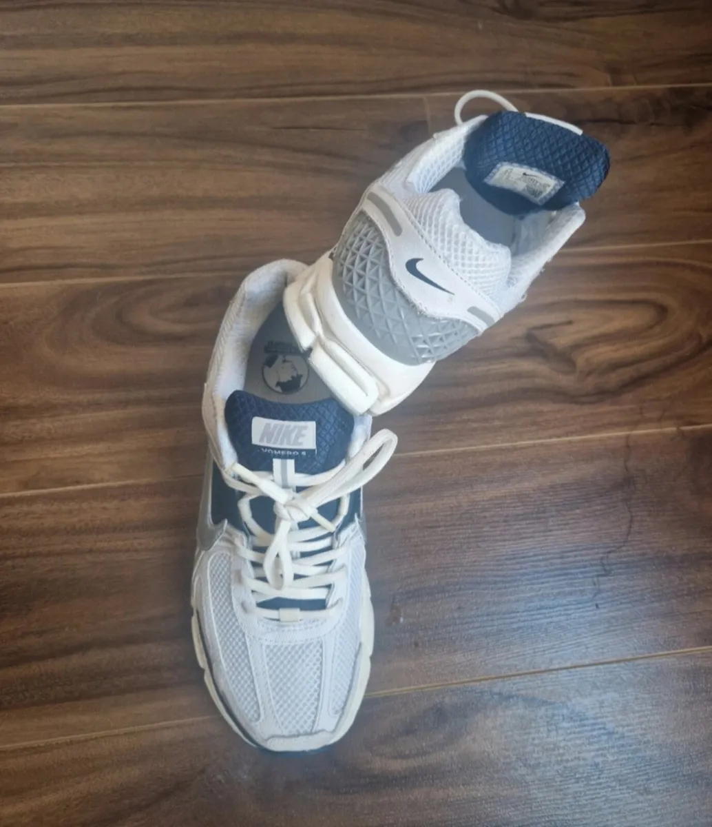 Nike Trainers - Image 1