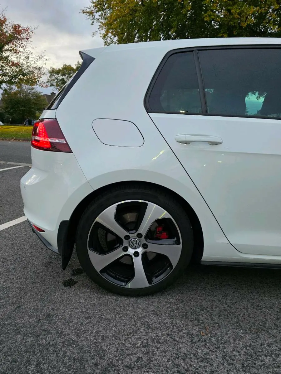 2015 (152) VW Golf GTI Performance Pack - Image 4
