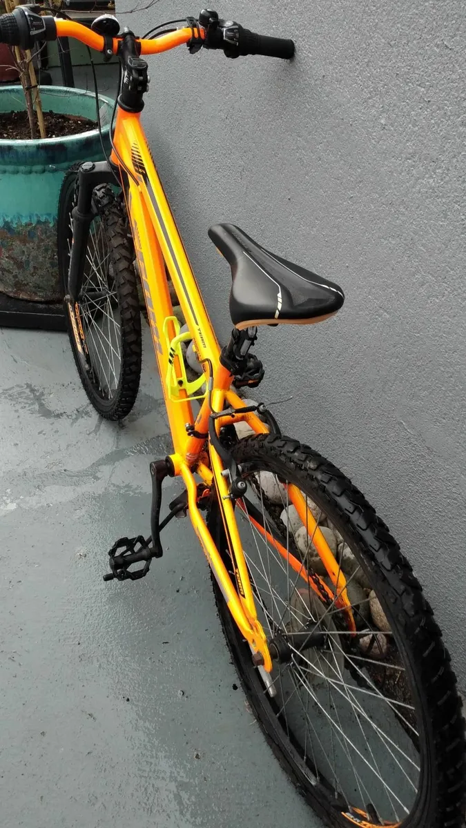 Too lovely clean Bicycles As good as New - Image 3