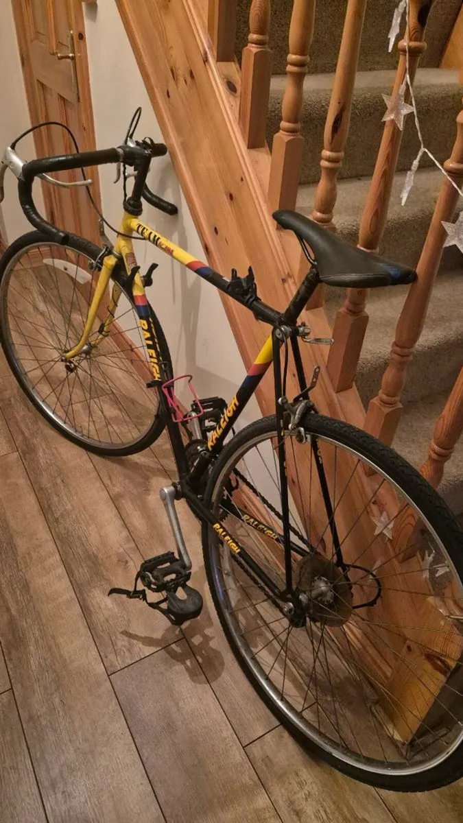 Classic bicycle vintage road bike - Image 1