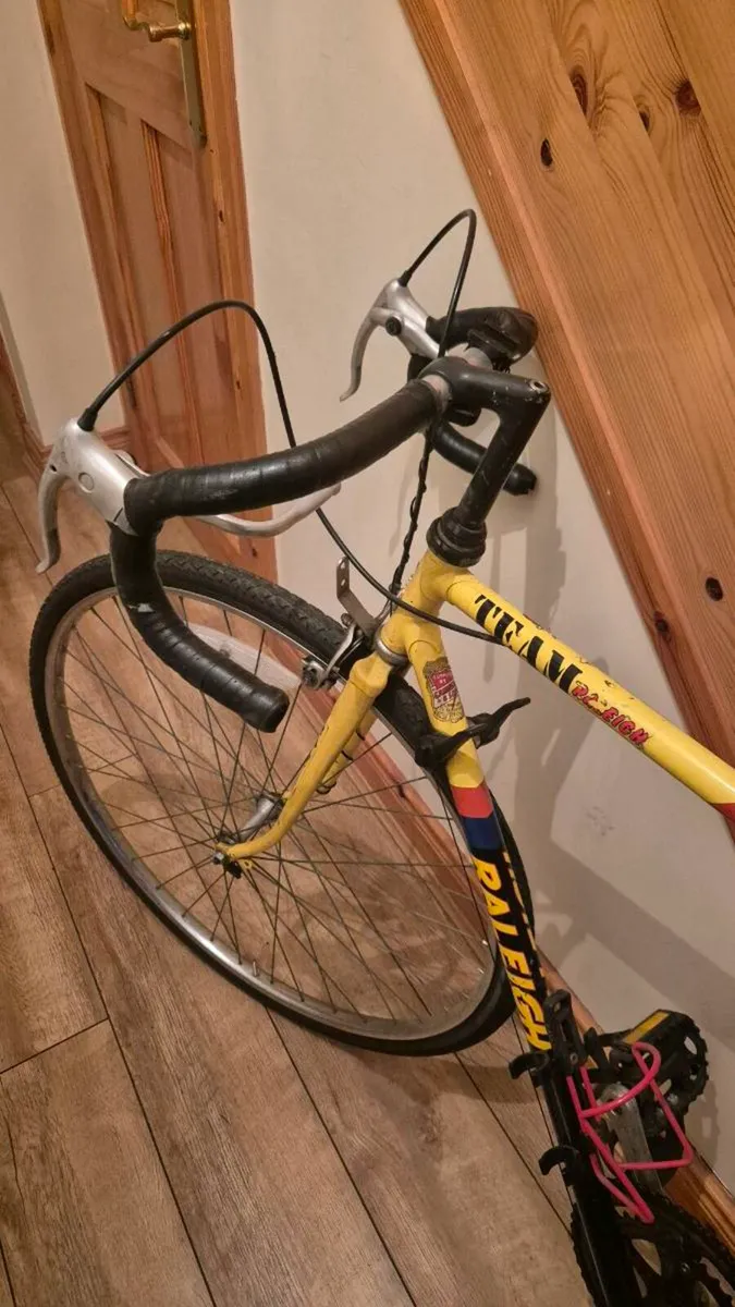 Classic bicycle vintage road bike - Image 2