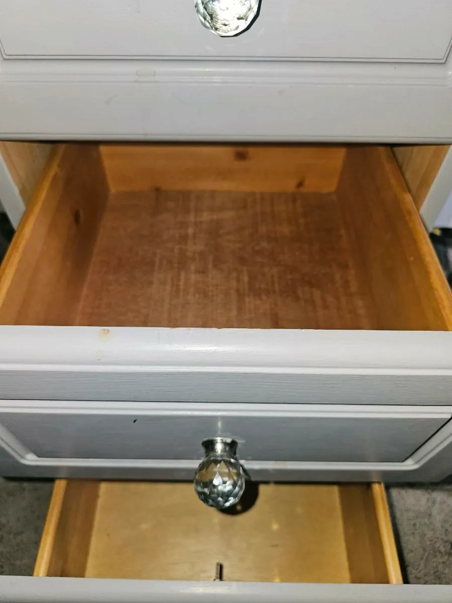 Bed side locker solid wood - Image 4