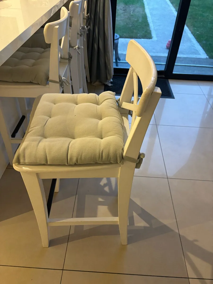 Ingolf white bar stools - Image 2