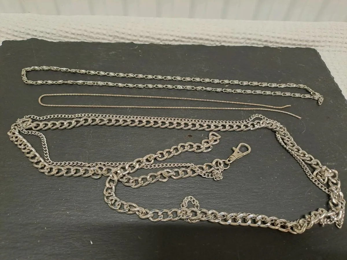 Free odd jewellery pieces - Image 1