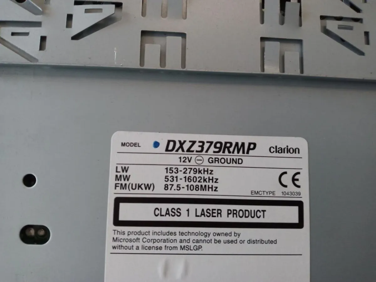 Clarion cd/radio - Image 2