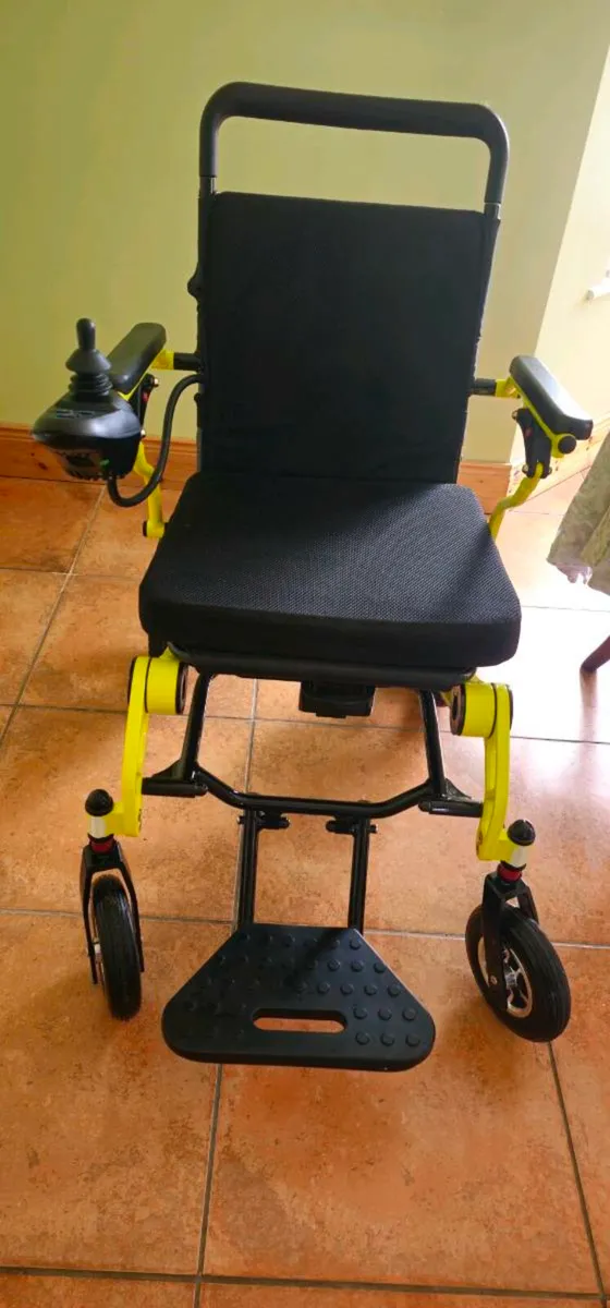 Electric wheelchair - Image 2