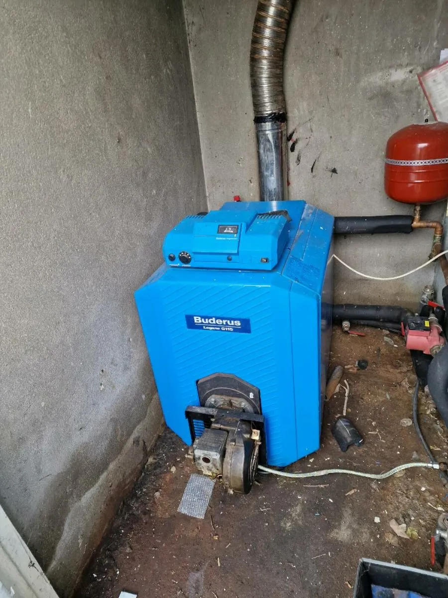 OILFIRED CENTRAL HEATING BOILER - Image 2