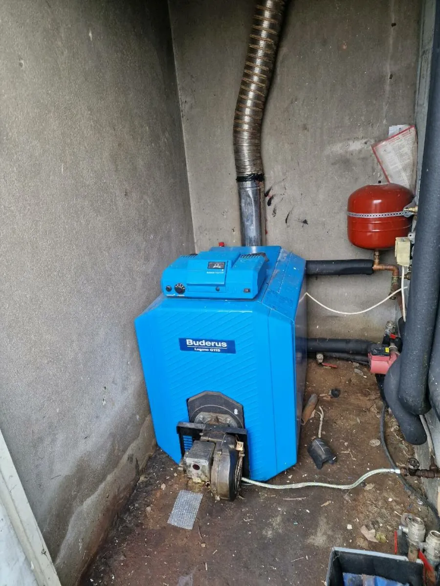 OILFIRED CENTRAL HEATING BOILER - Image 3