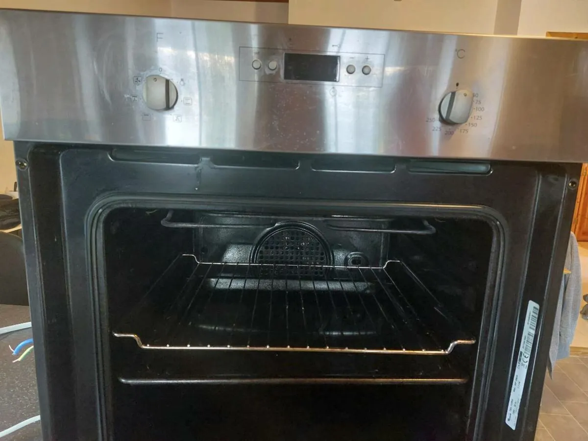 Oven - Whirlpool - Image 3