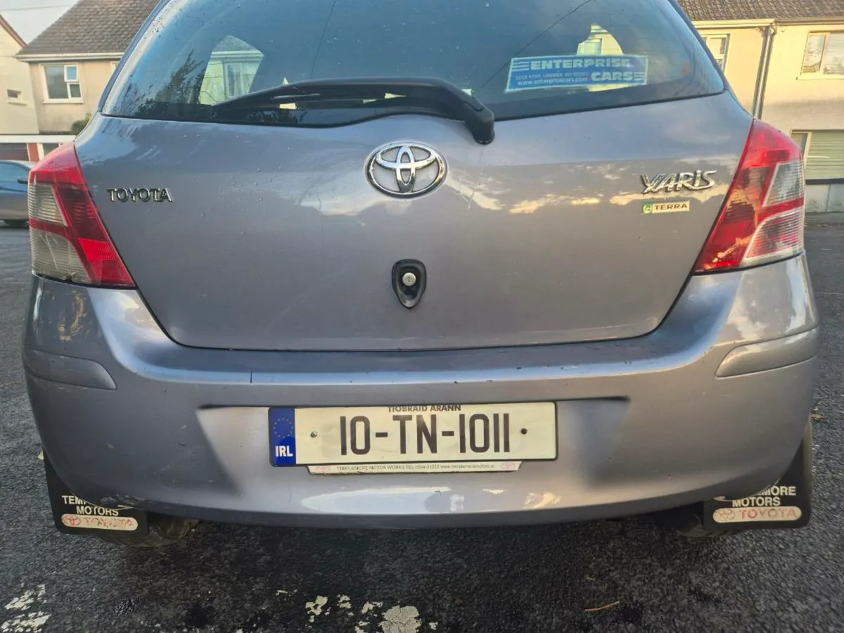 2010 Toyota Yaris Low Kms - Image 4