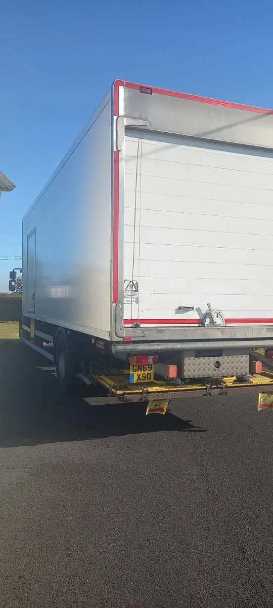 2019 Volvo FL Fridge Truck - Image 4