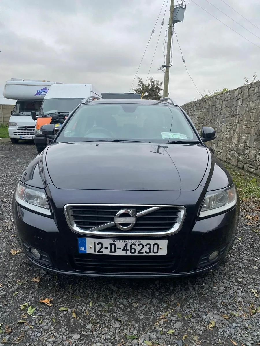 Volvo V50 2012 - Image 1