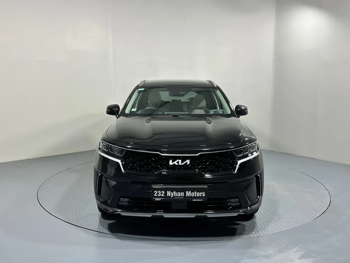 Kia Sorento SAM 1.6 PHEV 4x4 7 Seater 232 - Image 2