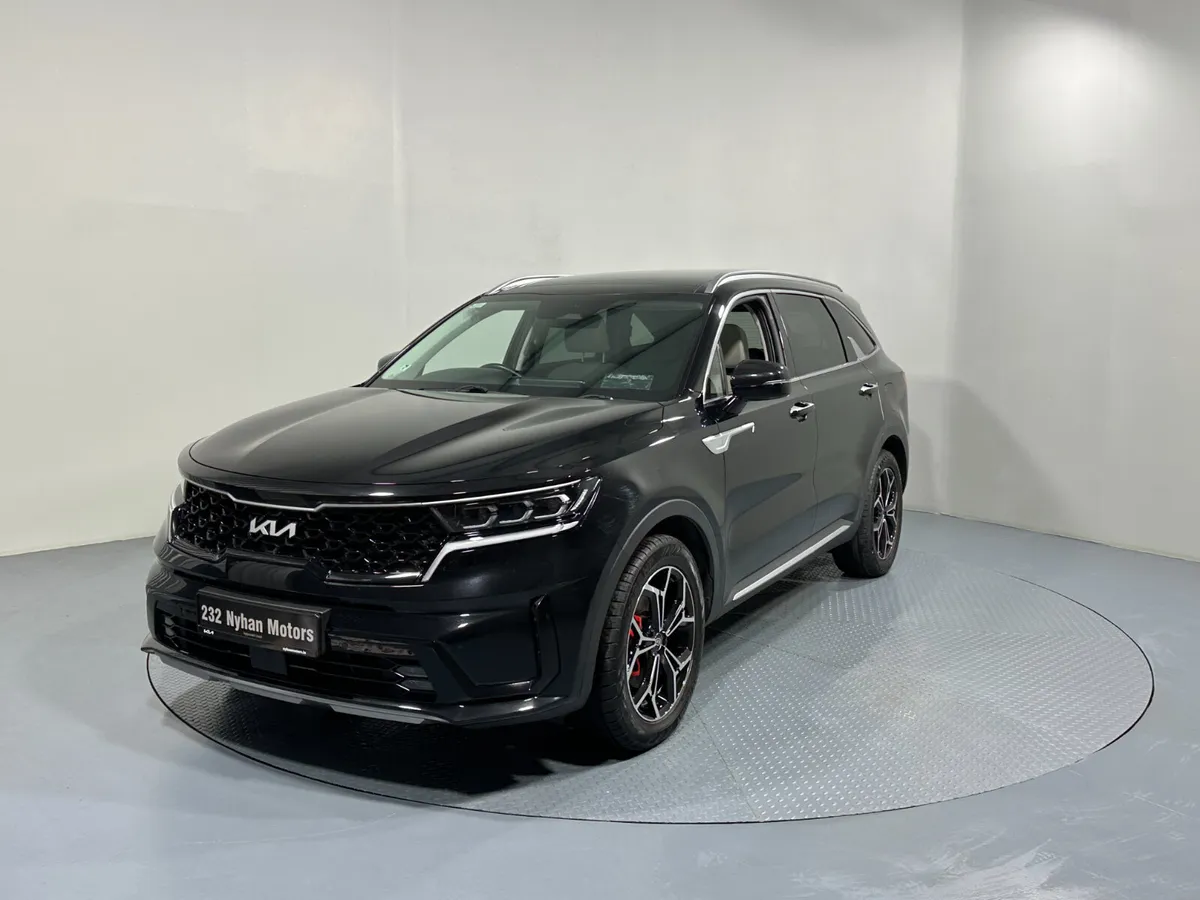 Kia Sorento SAM 1.6 PHEV 4x4 7 Seater 232 - Image 3