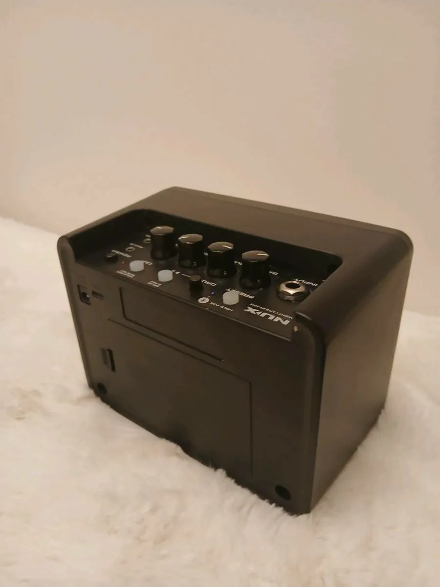 Mini guitar practice amp - Image 4