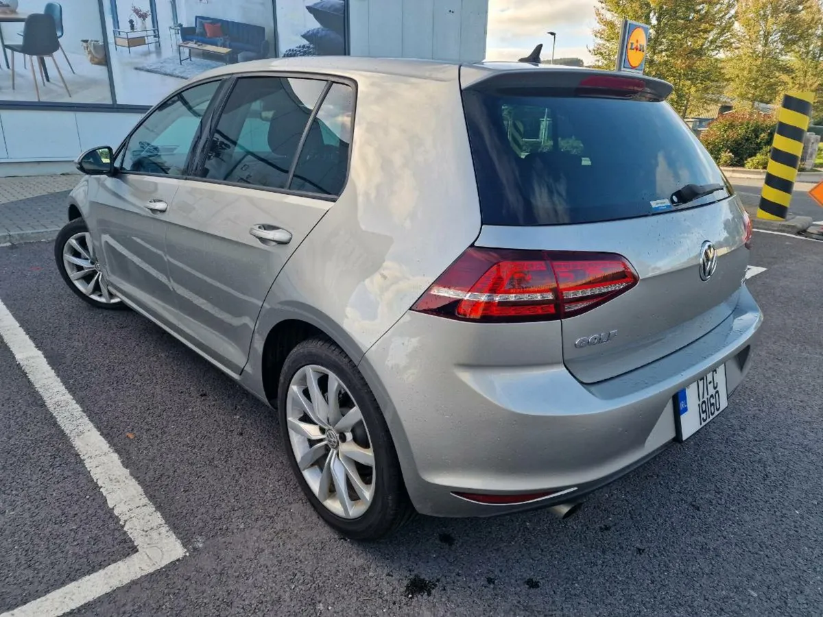 Volkswagen Golf 2017 1.2L Automatic 29k km - Image 3